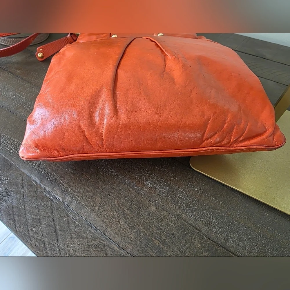 Marc Jacobs Leather Crossbody Bag In Apricot Orange - Picture 7 of 9